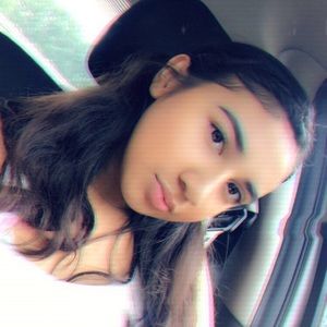 Meet your Posher, Lily